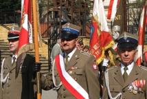 Dzień Wojska Polskiego: wręczenie sztandaru i pokazy