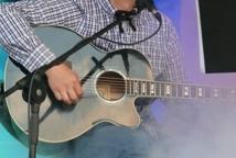 Marek Piekarczyk i Grzegorz Kapcia pod kominem