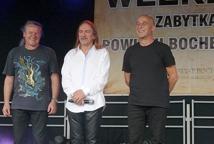 Marek Piekarczyk i Grzegorz Kapcia pod kominem
