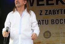 Marek Piekarczyk i Grzegorz Kapcia pod kominem