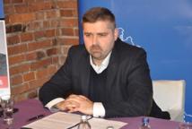 Adam Korta rozpoczął omawianie programu