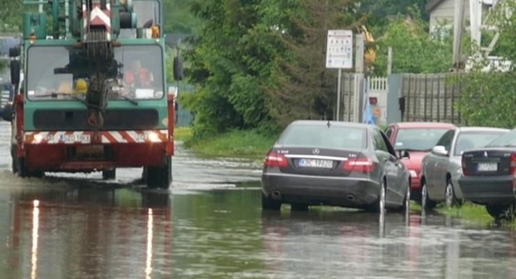 Alarm w Rzezawie, pogotowia w Bochni i Drwini