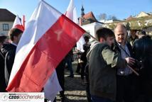 Rynek zaroił się od mundurów