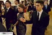 Studniówki rozpoczęte - I Liceum ma już bal za sobą