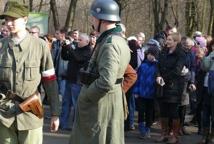 Wiśnicz: rekonstrukcja walk z czasów okupacji niemieckiej przyciągnęła tłumy