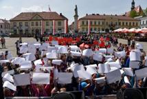  Radośnie i muzycznie o majowych świętach 