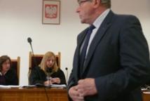 Adam Korta walczy o pracę/pieniądze ze Starostwem 