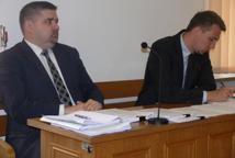 Adam Korta walczy o pracę/pieniądze ze Starostwem 