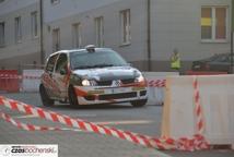 77 załóg rajdowych przejechało ulicami miasta