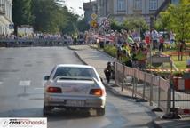 77 załóg rajdowych przejechało ulicami miasta