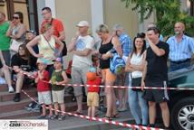 77 załóg rajdowych przejechało ulicami miasta
