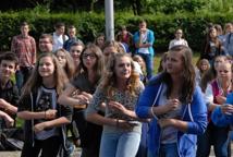  Synaj 2 – śpiewem i tańcem wielbili Pana Boga