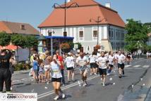 Ponad 200 osób pobiegło charytatywnie przez Bochnię