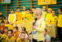 „Dwójka” spożywa owoce i warzywa