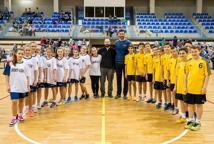 Znany siatkarz gościem uczniów i nauczycieli „Dwójki”