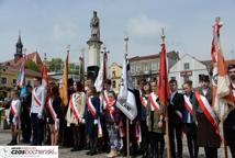 Święto Konstytucji 3 Maja - żywa flaga na rynku