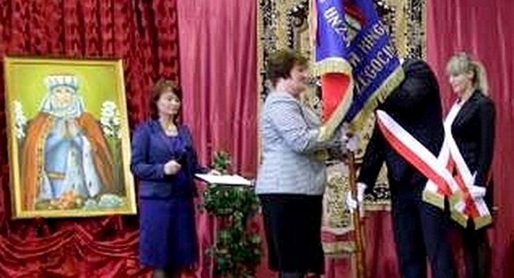 Nowa patronka szkoły w Żegocinie. BCh passé?