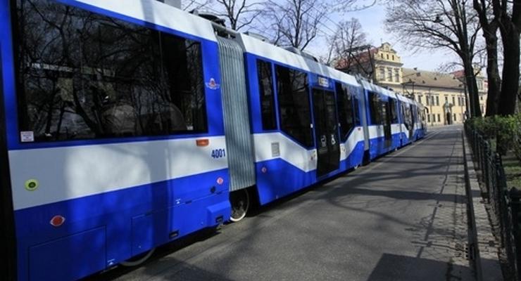 Najdłuższy tramwaj już na torach 