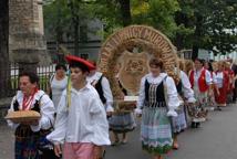 Dożynki powiatowe: piękne wieńce i… gradobicie