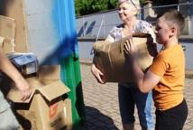 10 ton makulatury dla Kamerunu