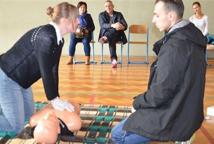 Uczniowie uczyli się ratować życie