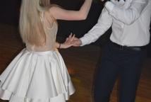Maturzyści rozpoczęli studniówkowe bale