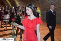 Maturzyści rozpoczęli studniówkowe bale
