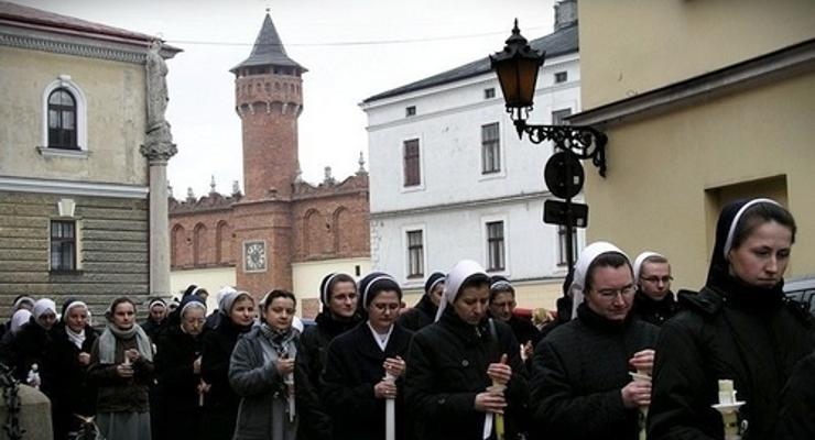 2 lutego – święto sióstr, zakonników i braci zakonnych