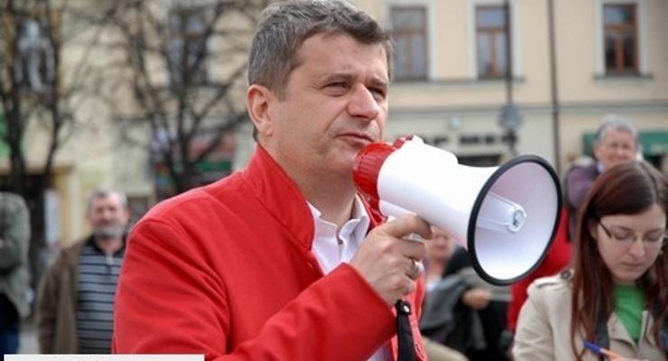 Rynek-tęgie lanie dla Janusza Palikota