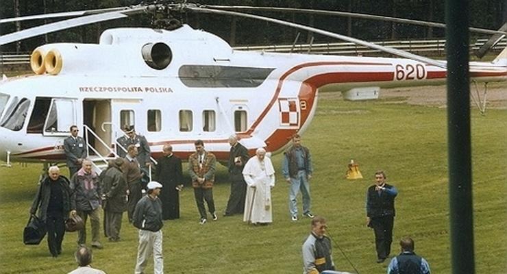 Papieski śmigłowiec wrócił do Krakowa po remoncie