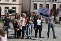 Czytelniczy flash mob zawładnął rynkiem - Foto