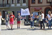 Czytelniczy flash mob zawładnął rynkiem - Foto