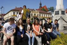 Czytelniczy flash mob zawładnął rynkiem - Foto