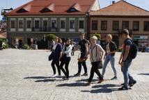 Czytelniczy flash mob zawładnął rynkiem - Foto