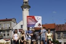 Czytelniczy flash mob zawładnął rynkiem - Foto