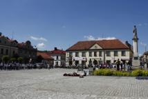 Czytelniczy flash mob zawładnął rynkiem - Foto