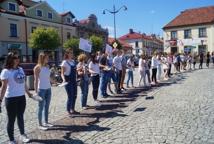 Czytelniczy flash mob zawładnął rynkiem - Foto