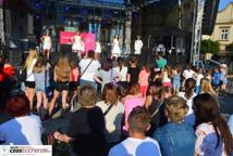 Natalia Nykiel, moda i taniec na scenie Dni Bochni