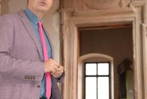Stare wyzwania, nowe rozwiązania - o zakamarkach wiśnickiego zamku mówi dyrektor Piotr Jędrzejas 