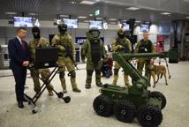 Robot-antyterrorysta już w Balicach