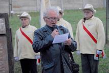 Jeszcze raz przemaszerowali pod pomnik katyński