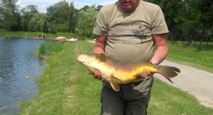 Karpie i amury czekają w Łapanowie