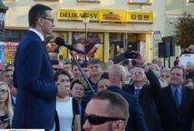 Premier Morawiecki na bocheńskim Rynku