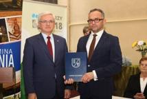 Gmina Bochnia: Wicewojewoda przekazał 4 mln rządowego wsparcia 