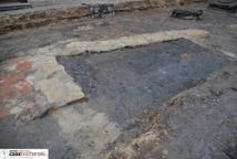 Cmentarz z XIV wieku - co kryje ziemia pod asfaltem i brukiem?