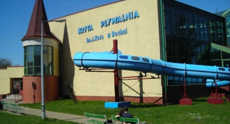Dyrektor basenu zachęca do głosowania na mural