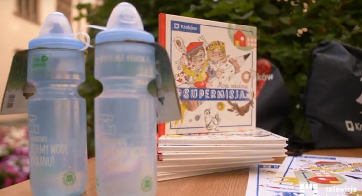 Kraków: bidon z cukru, worek z lajkonikiem...