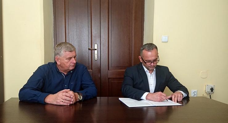 Hala w Łapczycy do końca lipca przyszłego roku!