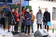 Spotkanie wigilijne, loteria i żywe zwierzęta
