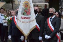 Obelisk i tablica ku pamięci ludzi NSZZ Solidarność